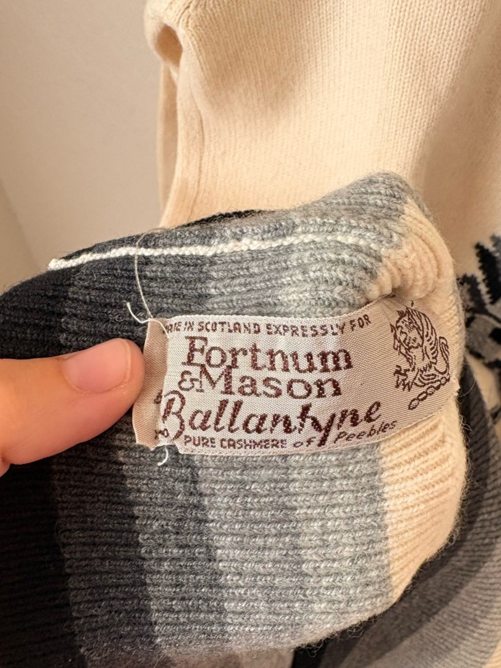 Vintage 1950’s Ballantyne for Fortnum & Mason Pure Cashmere Intarsia Sweater
